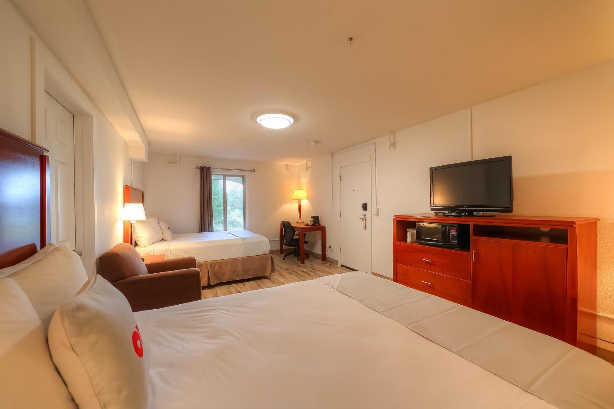 Newport Inn By Oyo - Hwy 101 Exteriör bild
